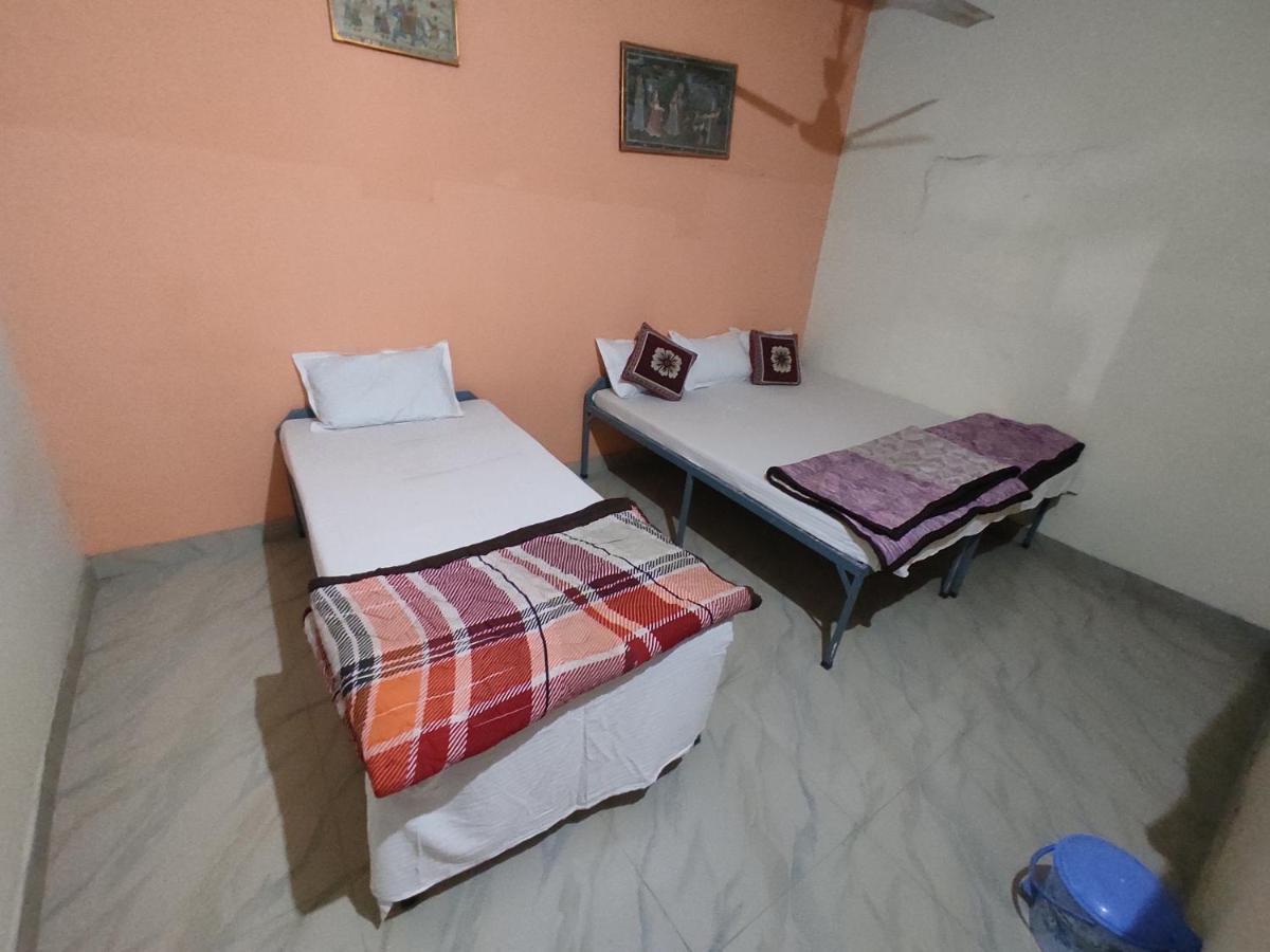 Superinn Home Stay& Guest House Agra  Eksteriør billede