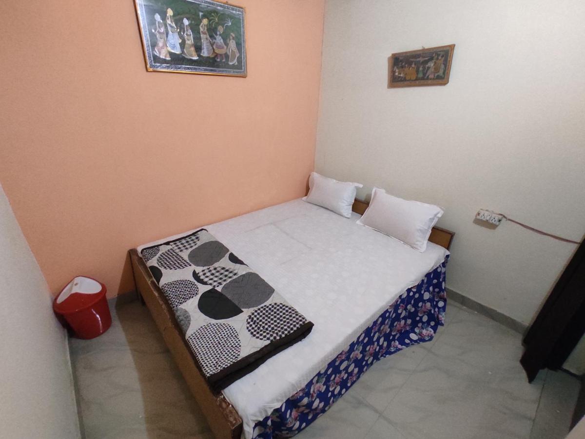 Superinn Home Stay& Guest House Agra  Eksteriør billede